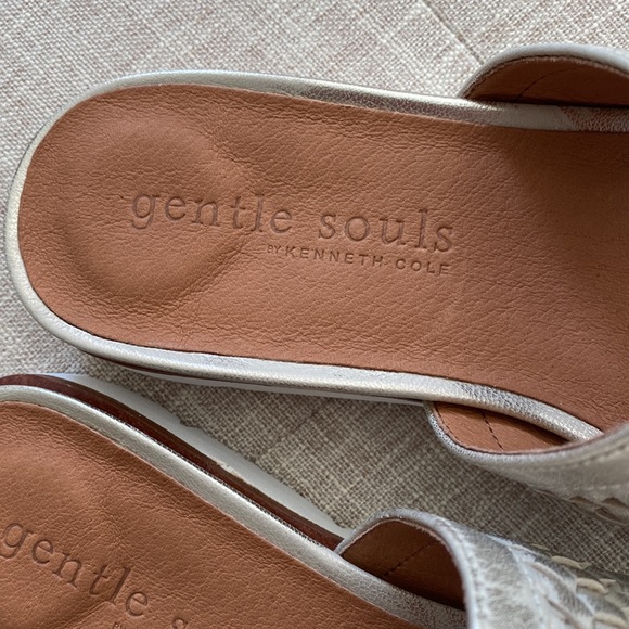 NEW Gentle Souls Lavern Lite Thong Sandal - Picture 3 of 8